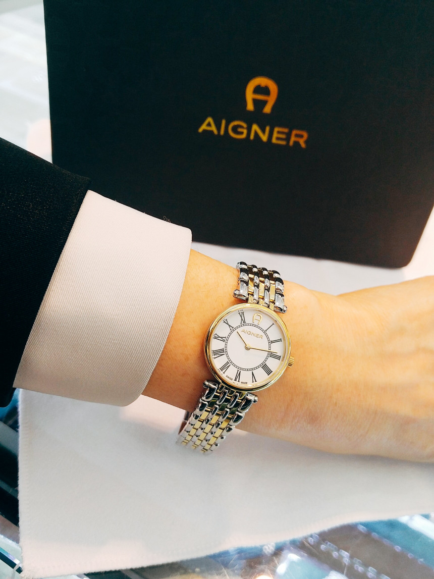 <b><p>Gallery Auck Aign Women's Met Watch A28212</p></b><b><p>ギャラリーオクロック アイグナーレディースメタルウォッチ A28212</p></b><br /><br /><p align='center'>