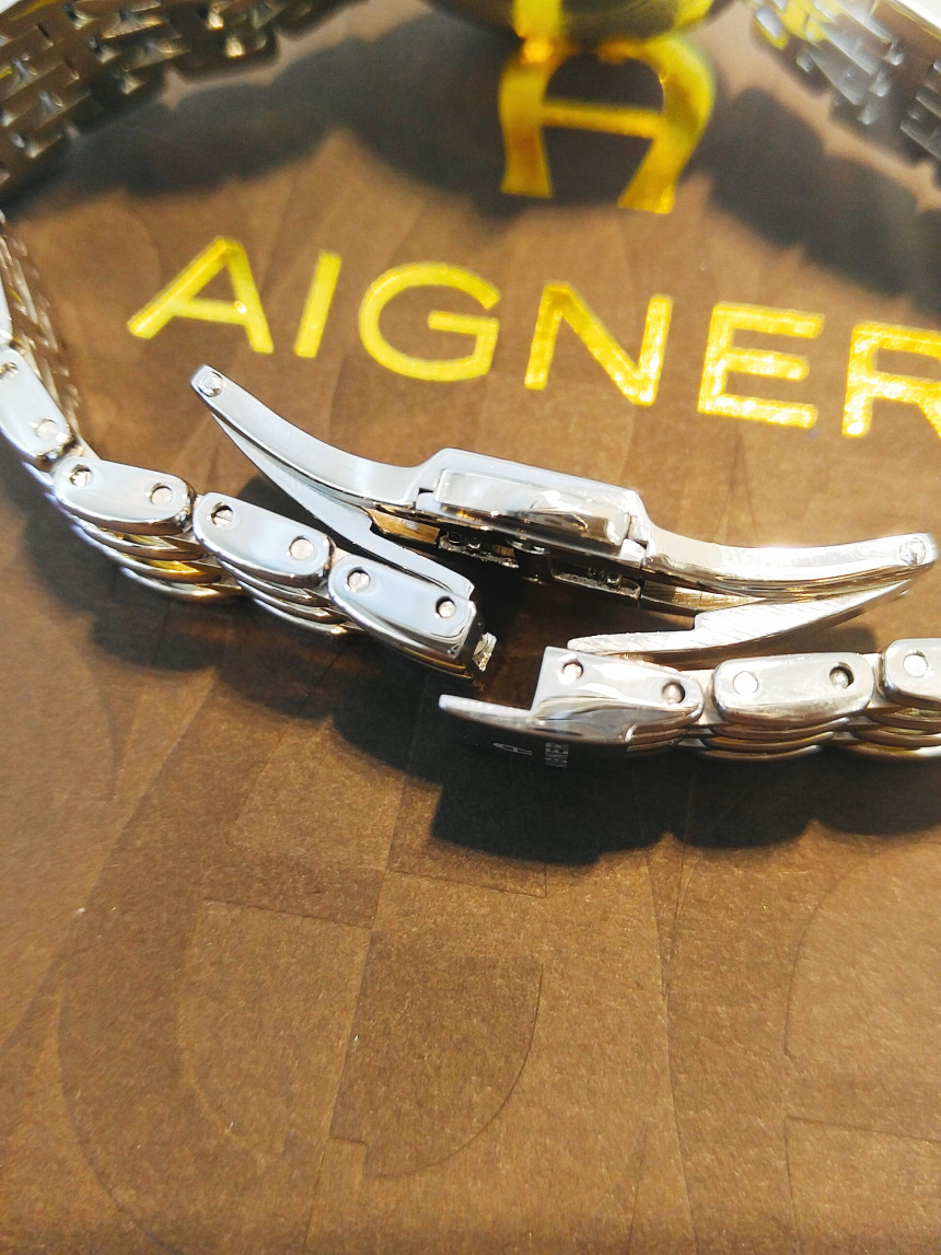 <b><p>Gallery Auck Aign Women's Met Watch A28212</p></b><b><p>ギャラリーオクロック アイグナーレディースメタルウォッチ A28212</p></b><br /><br /><p align='center'>