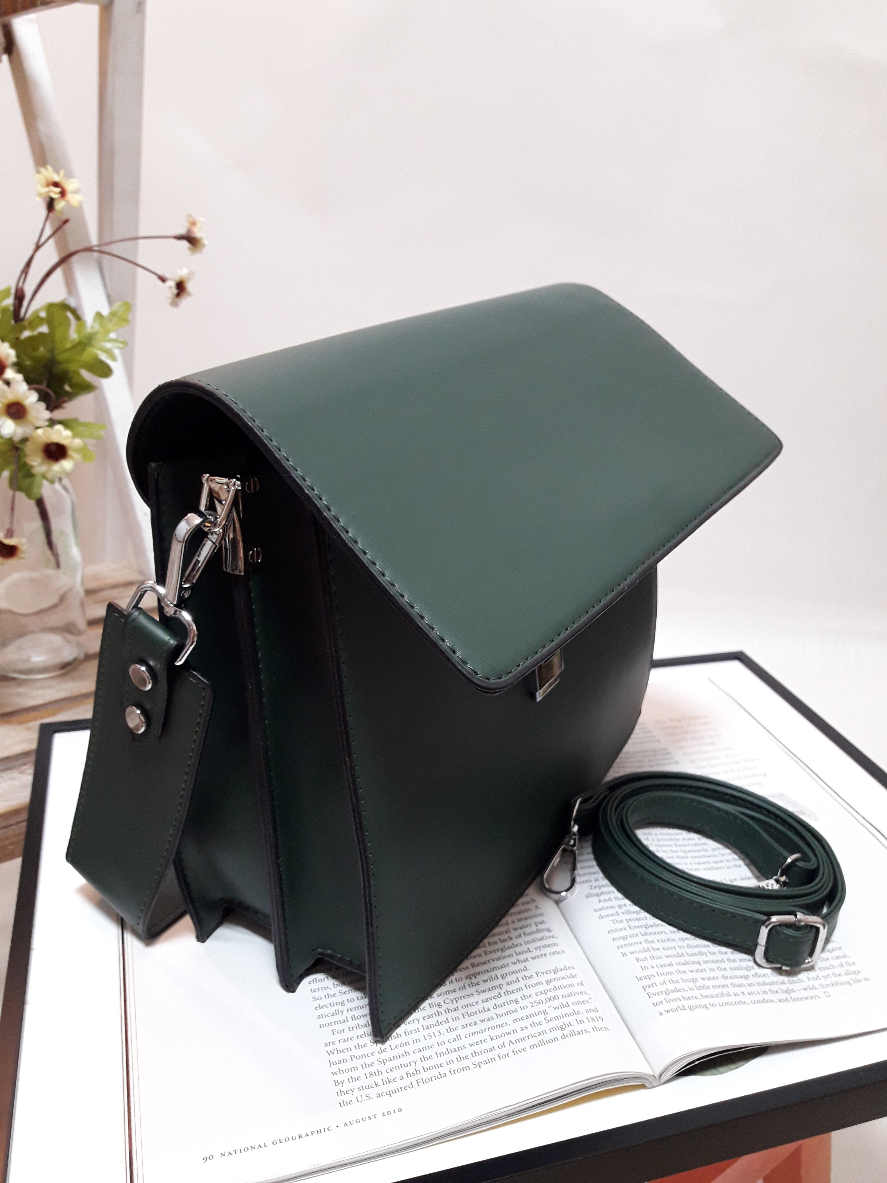 <b><p>Formal Square Daily Shoulder Bag Stylish</p></b><b><p>フォーマルスクエアデイリーショルダーバッグ洗練されたバケットバックスーツデートルック結婚式スター市し</p></b><br /><br /><p align='center'>