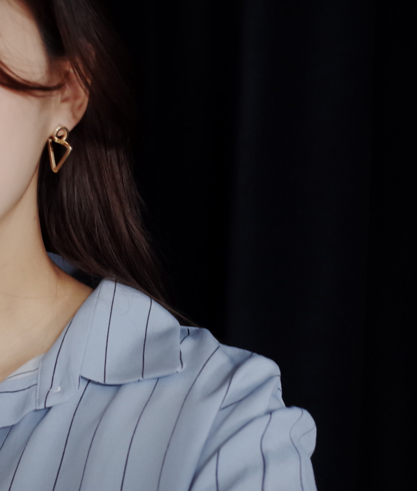 <b><p>triangle Metal ears Ri Bold Round Dbli post</p></b><b><p>三角形 メタルイヤリング ボールドた 丸い 倍増 ポスト モダンな ポイント アクセサリー</p></b><br /><br /><p align='center'>