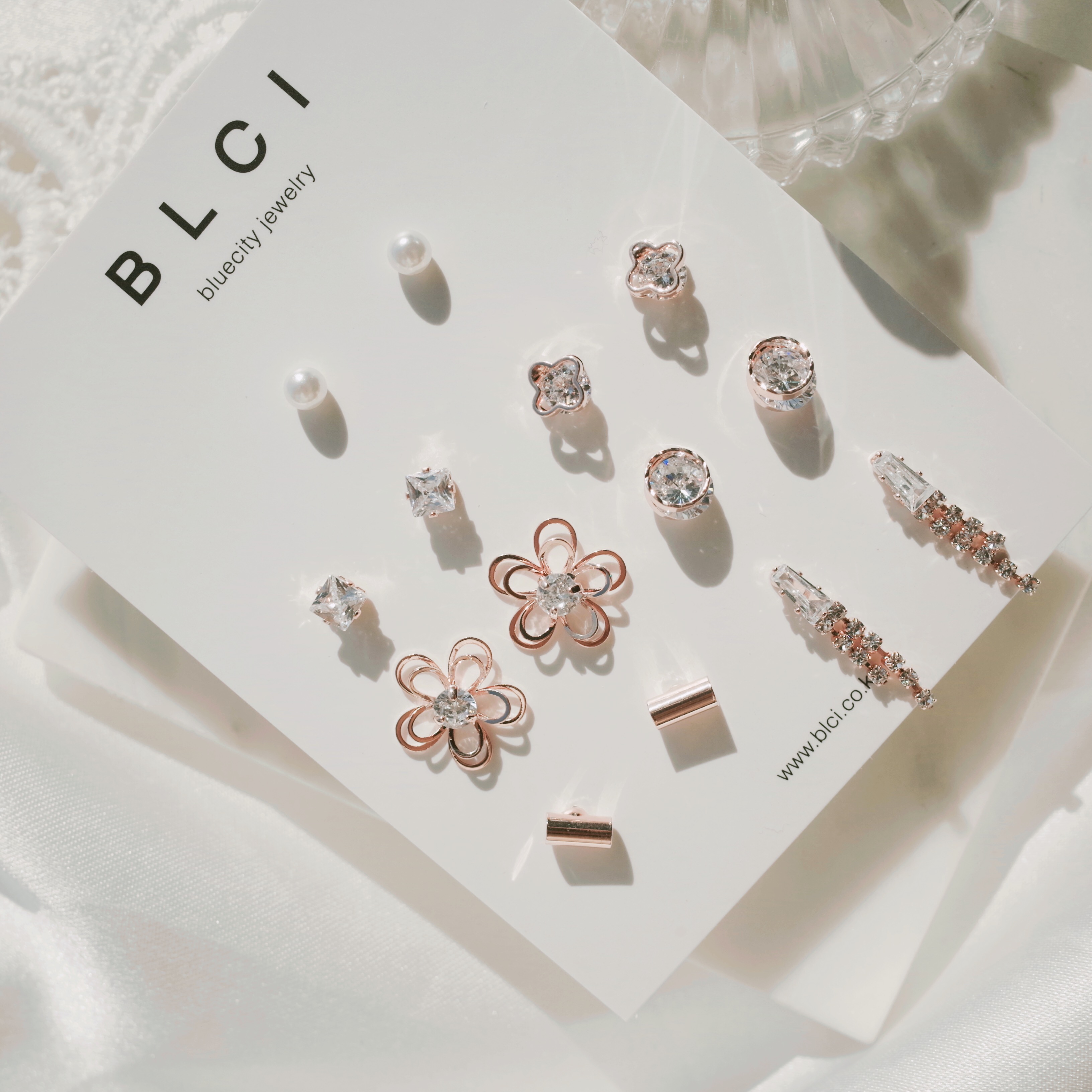 <b><p>Rose Gold High quality 14pcs one week earring</p></b><b><p>ローズゴールド 高クオリティ 14個 一週間 セット イヤリング デイリー 3種</p></b><br /><br /><p align='center'>