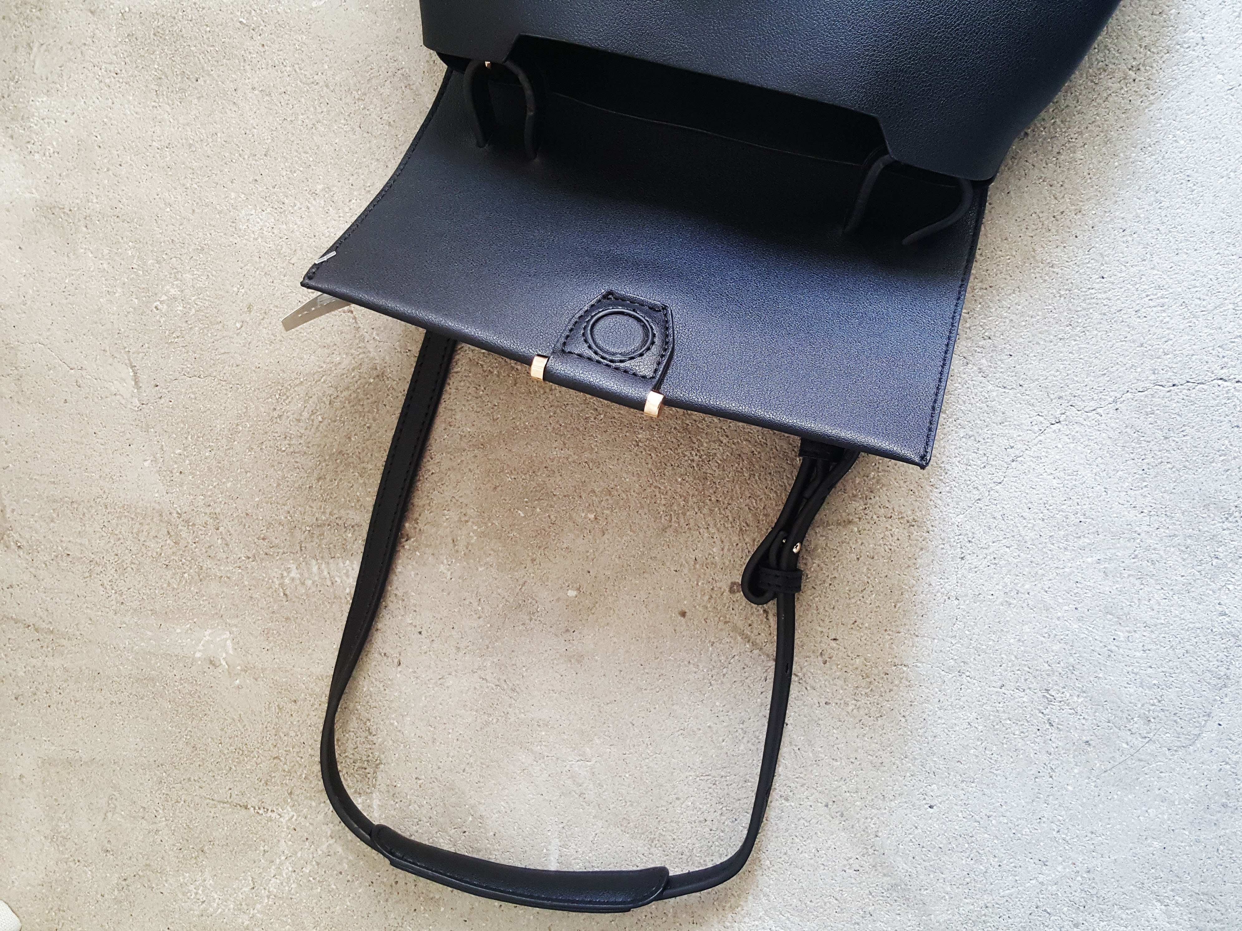 <b><p>Bredy modern look cozy outfit Tay's fashion</p></b><b><p>ブレディモダンルックコーディネート外出で、今日のファッション30代の女性カジュアルレザーバッグユニー</p></b><br /><br /><p align='center'>