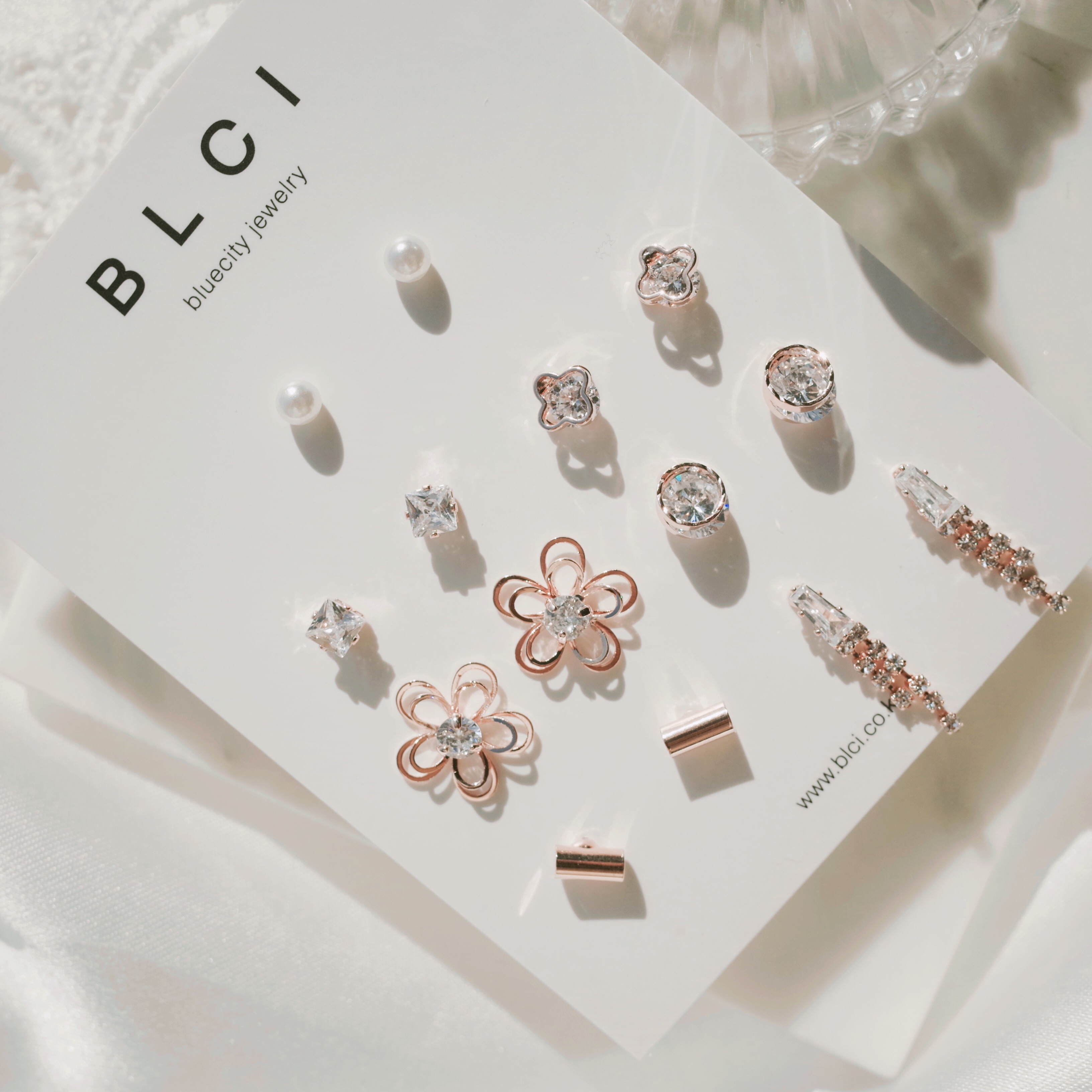 <b><p>Rose Gold High quality 14pcs one week earring</p></b><b><p>ローズゴールド 高クオリティ 14個 一週間 セット イヤリング デイリー 3種</p></b><br /><br /><p align='center'>