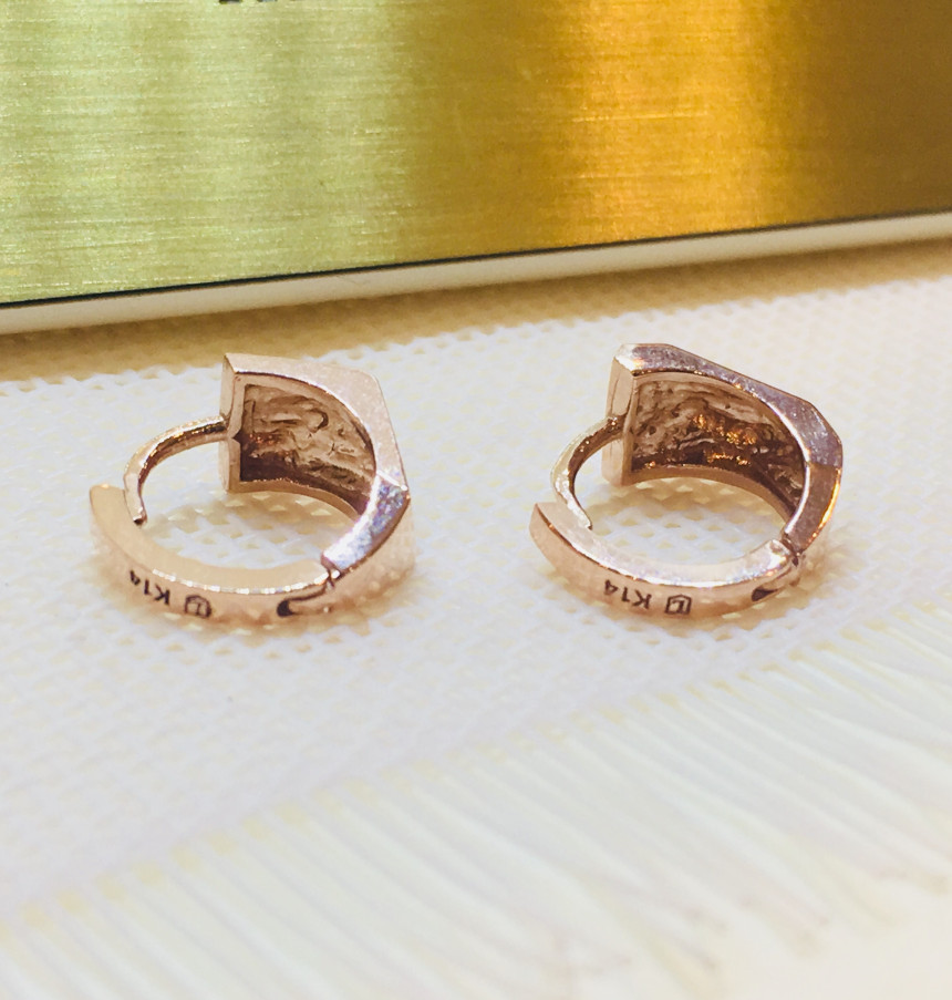 <b><p>Lloyd Broad One touch earring LOFH3023G Unique</p></b><b><p>ロイド ブロード ワンタッチ イヤリング LOFH3023G ユニークなスタイ 14K</p></b><br /><br /><p align='center'>