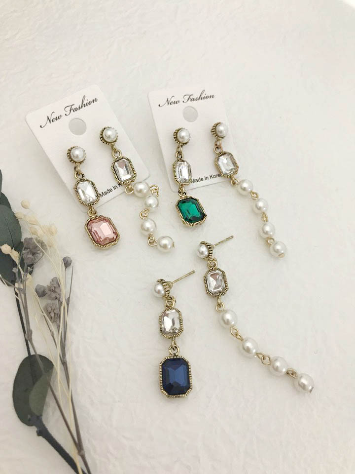 <b><p>Petit Cubic arl Unknown Drop eing female</p></b><b><p>プチ キュービック真珠 オンバル ドロップ イヤリング 女性 お好みの良いの クラシグ</p></b><br /><br /><p align='center'>