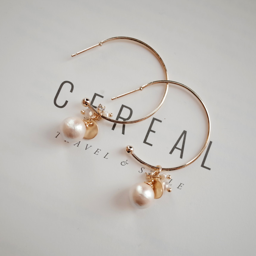 <b><p>Tory Pearl layering Stylish Unique design</p></b><b><p>トリー パールレイヤー リングピアス スタイリッシュな ユニークなデザイン ベーシッ</p></b><br /><br /><p align='center'>