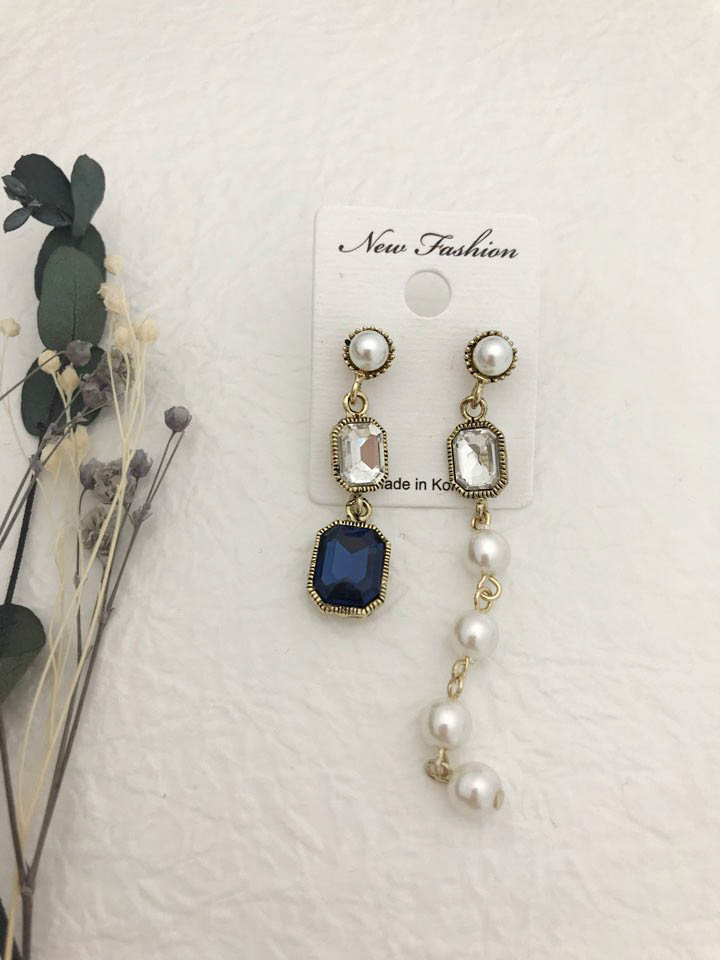 <b><p>Petit Cubic arl Unknown Drop eing female</p></b><b><p>プチ キュービック真珠 オンバル ドロップ イヤリング 女性 お好みの良いの クラシグ</p></b><br /><br /><p align='center'>