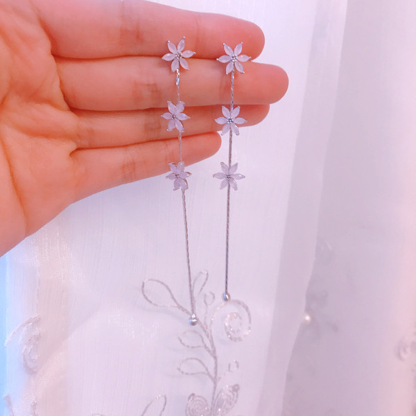 <b><p>First date Cherry Blossom Drop eaing</p></b><b><p>初デート 桜 ドロップ イヤリング</p></b><br /><br /><p align='center'>