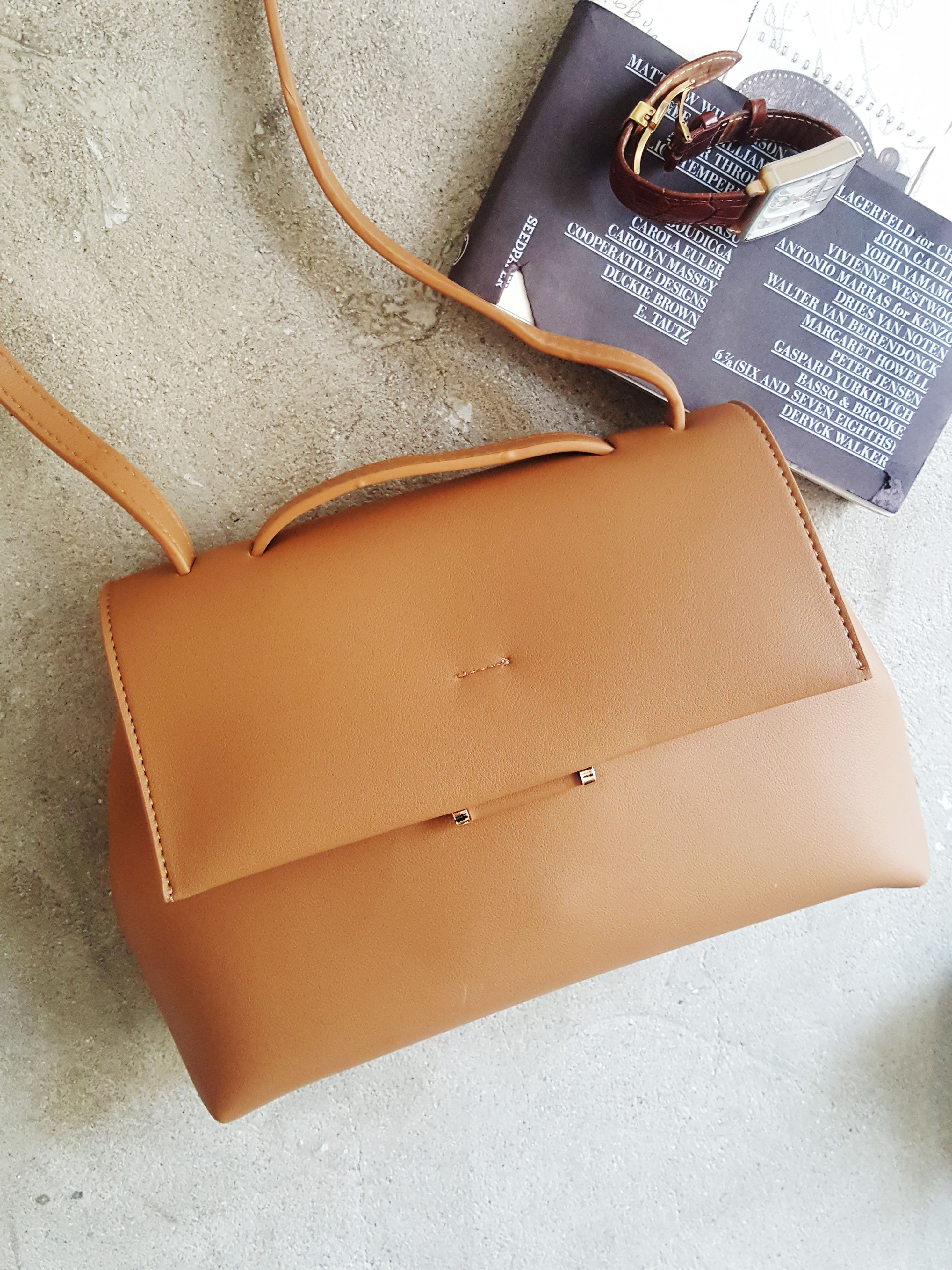 <b><p>Bredy modern look cozy outfit Tay's fashion</p></b><b><p>ブレディモダンルックコーディネート外出で、今日のファッション30代の女性カジュアルレザーバッグユニー</p></b><br /><br /><p align='center'>