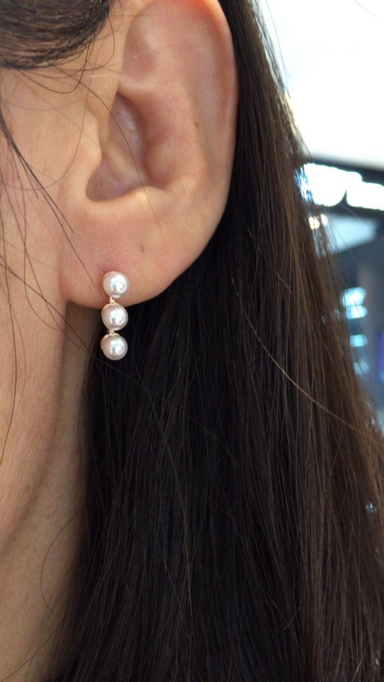 <b><p>Eileen square Pel Drop Erings AJBE2486</p></b><b><p>アイリーン スクエア パールドロップイヤリングAJBE2486</p></b><br /><br /><p align='center'>