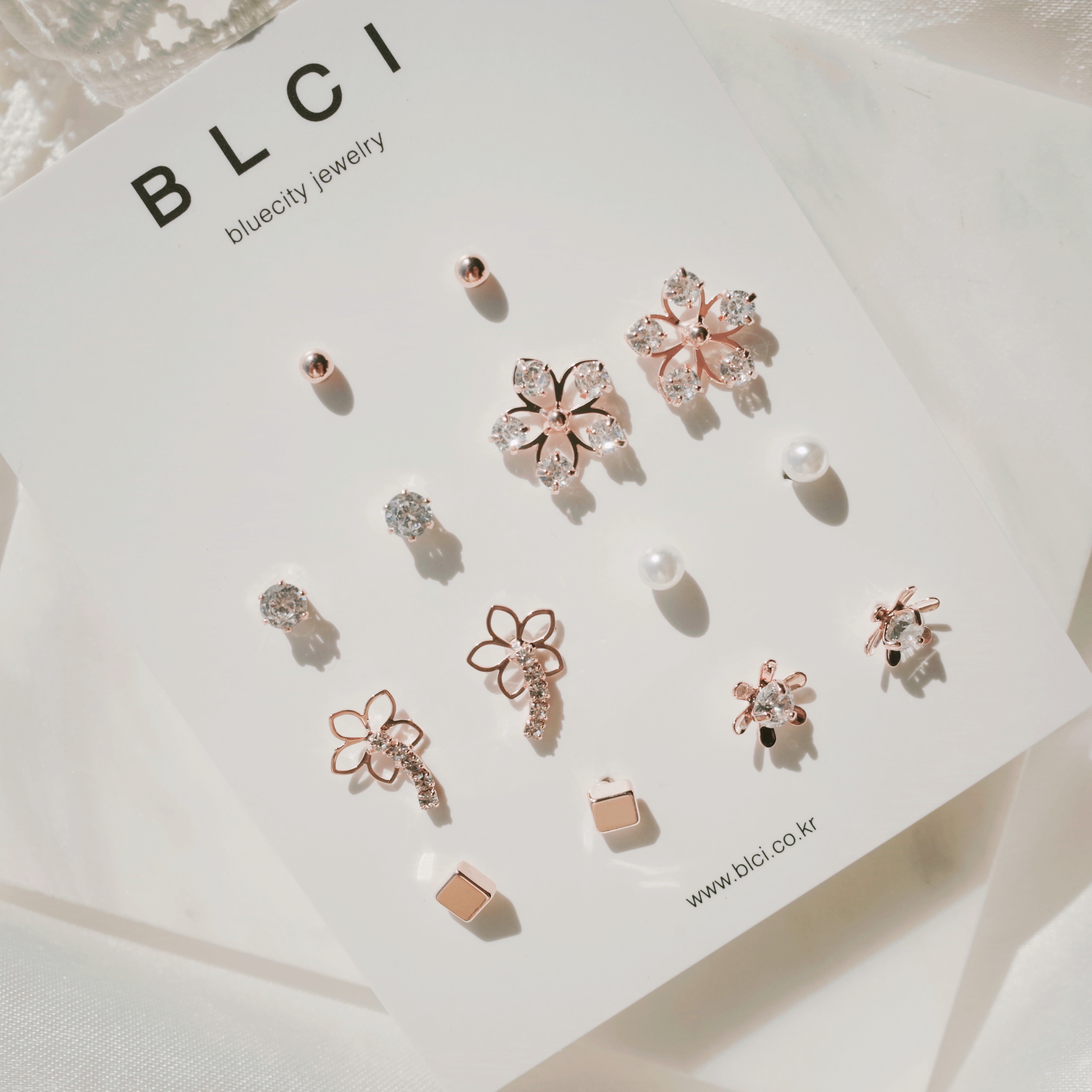 <b><p>Rose Gold High quality 14pcs one week earring</p></b><b><p>ローズゴールド 高クオリティ 14個 一週間 セット イヤリング デイリー 3種</p></b><br /><br /><p align='center'>
