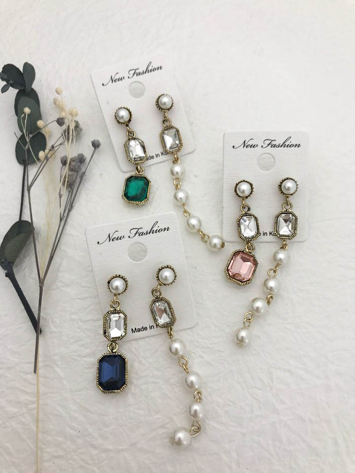 <b><p>Petit Cubic arl Unknown Drop eing female</p></b><b><p>プチ キュービック真珠 オンバル ドロップ イヤリング 女性 お好みの良いの クラシグ</p></b><br /><br /><p align='center'>