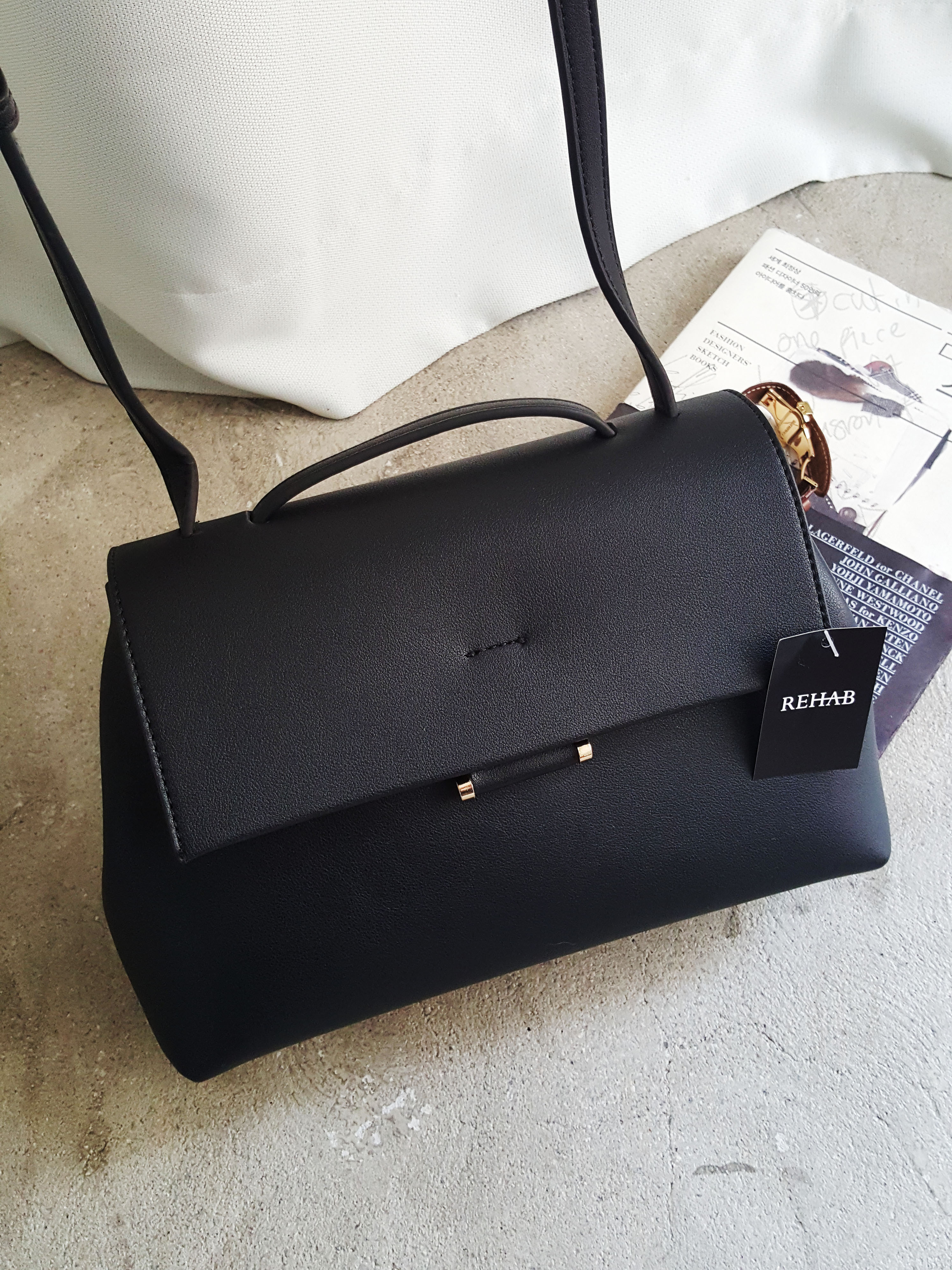 <b><p>Bredy modern look cozy outfit Tay's fashion</p></b><b><p>ブレディモダンルックコーディネート外出で、今日のファッション30代の女性カジュアルレザーバッグユニー</p></b><br /><br /><p align='center'>