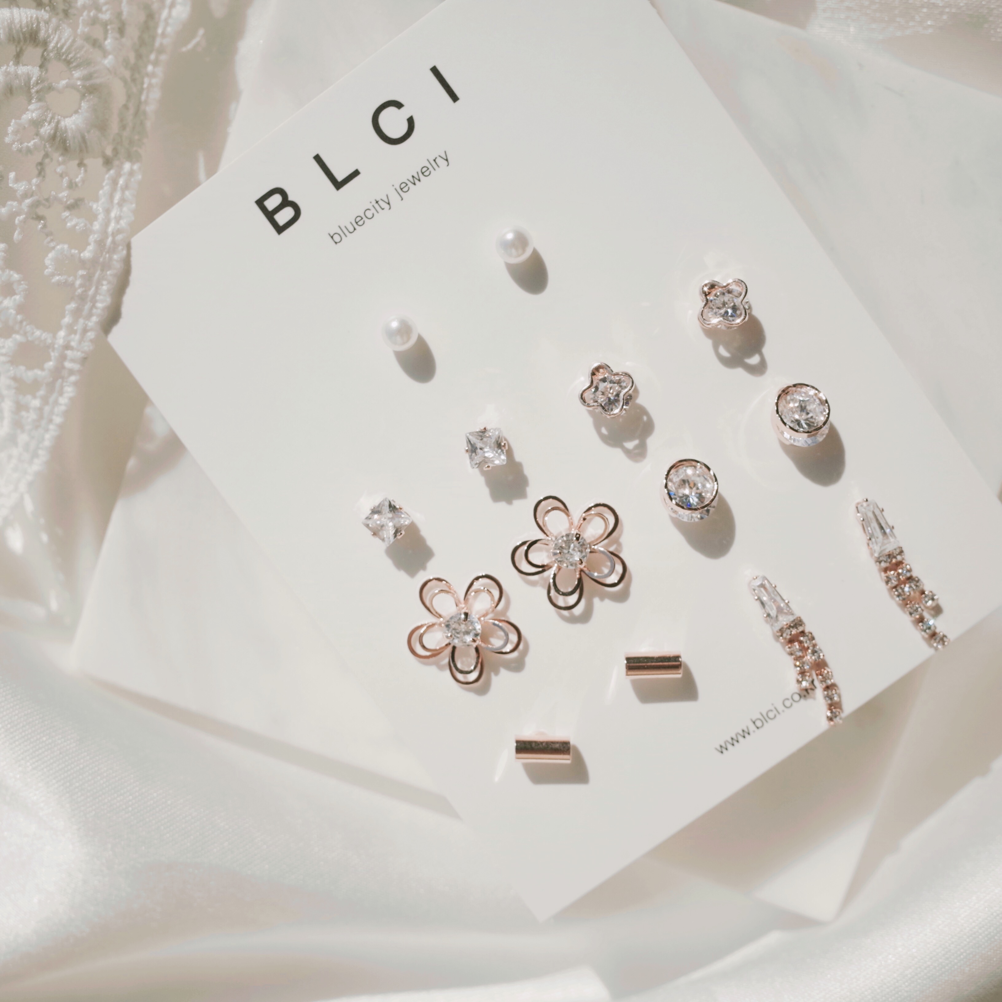 <b><p>Rose Gold High quality 14pcs one week earring</p></b><b><p>ローズゴールド 高クオリティ 14個 一週間 セット イヤリング デイリー 3種</p></b><br /><br /><p align='center'>