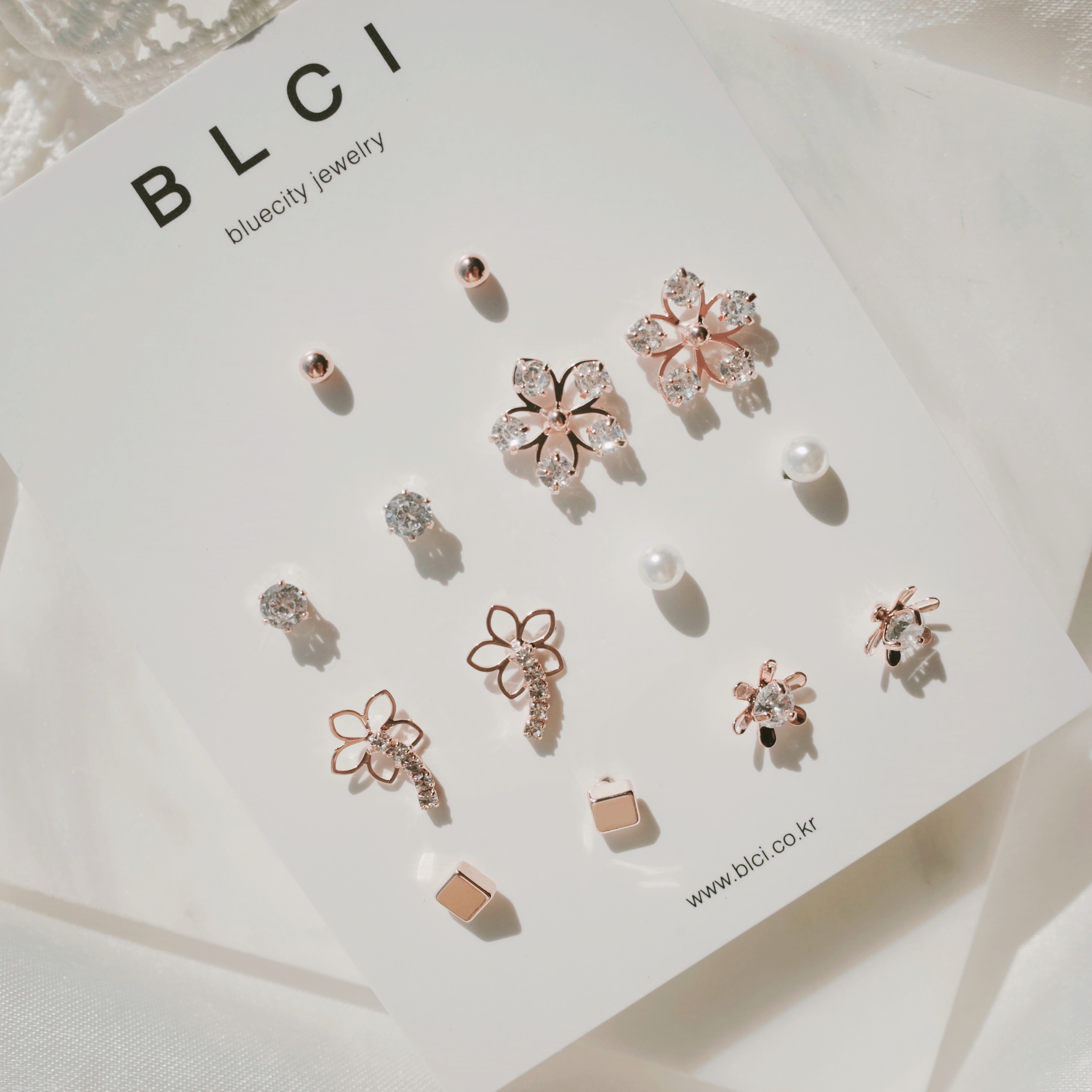<b><p>Rose Gold High quality 14pcs one week earring</p></b><b><p>ローズゴールド 高クオリティ 14個 一週間 セット イヤリング デイリー 3種</p></b><br /><br /><p align='center'>