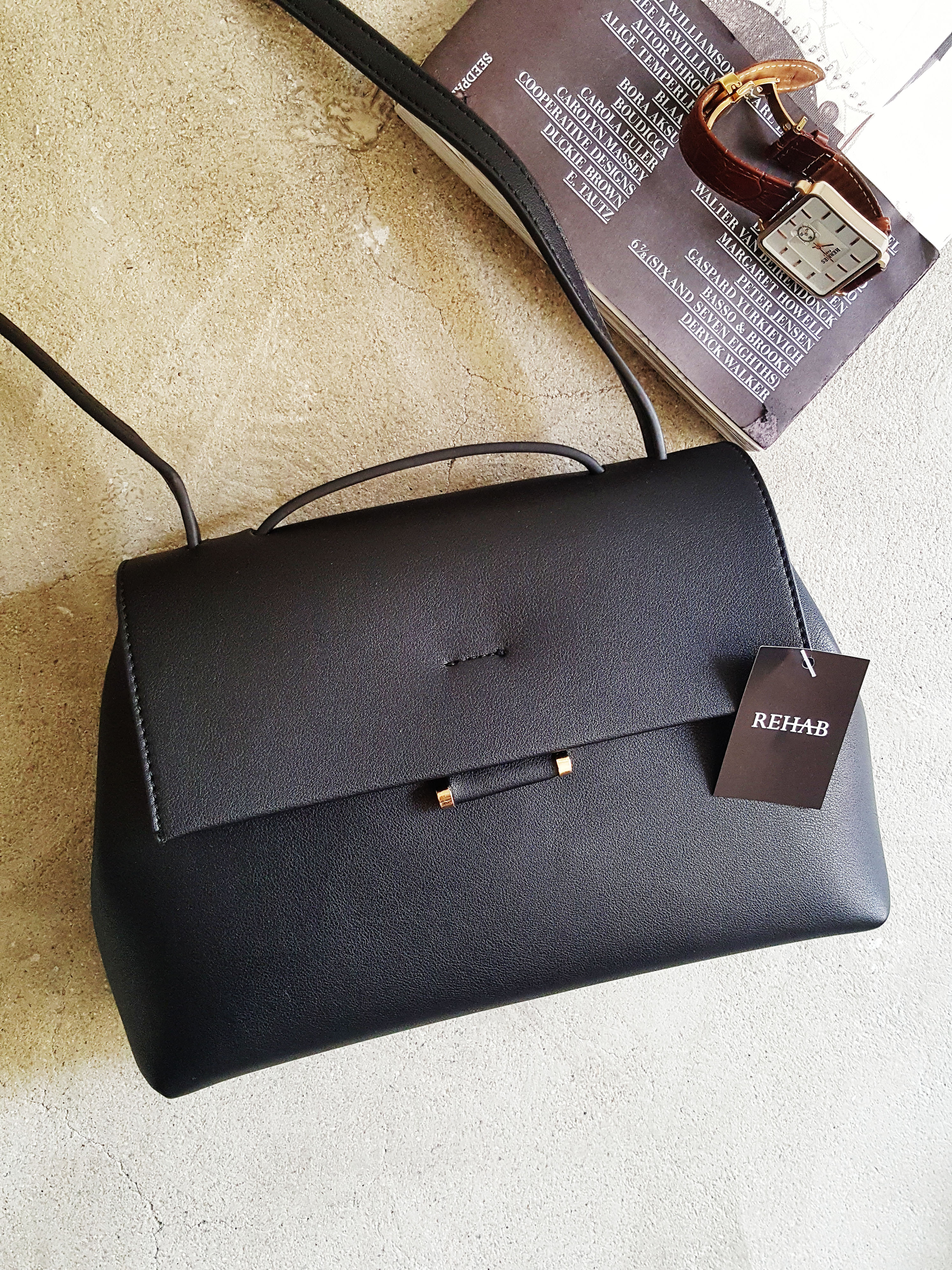 <b><p>Bredy modern look cozy outfit Tay's fashion</p></b><b><p>ブレディモダンルックコーディネート外出で、今日のファッション30代の女性カジュアルレザーバッグユニー</p></b><br /><br /><p align='center'>