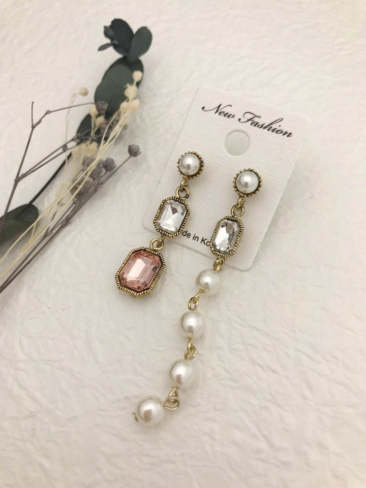 <b><p>Petit Cubic arl Unknown Drop eing female</p></b><b><p>プチ キュービック真珠 オンバル ドロップ イヤリング 女性 お好みの良いの クラシグ</p></b><br /><br /><p align='center'>