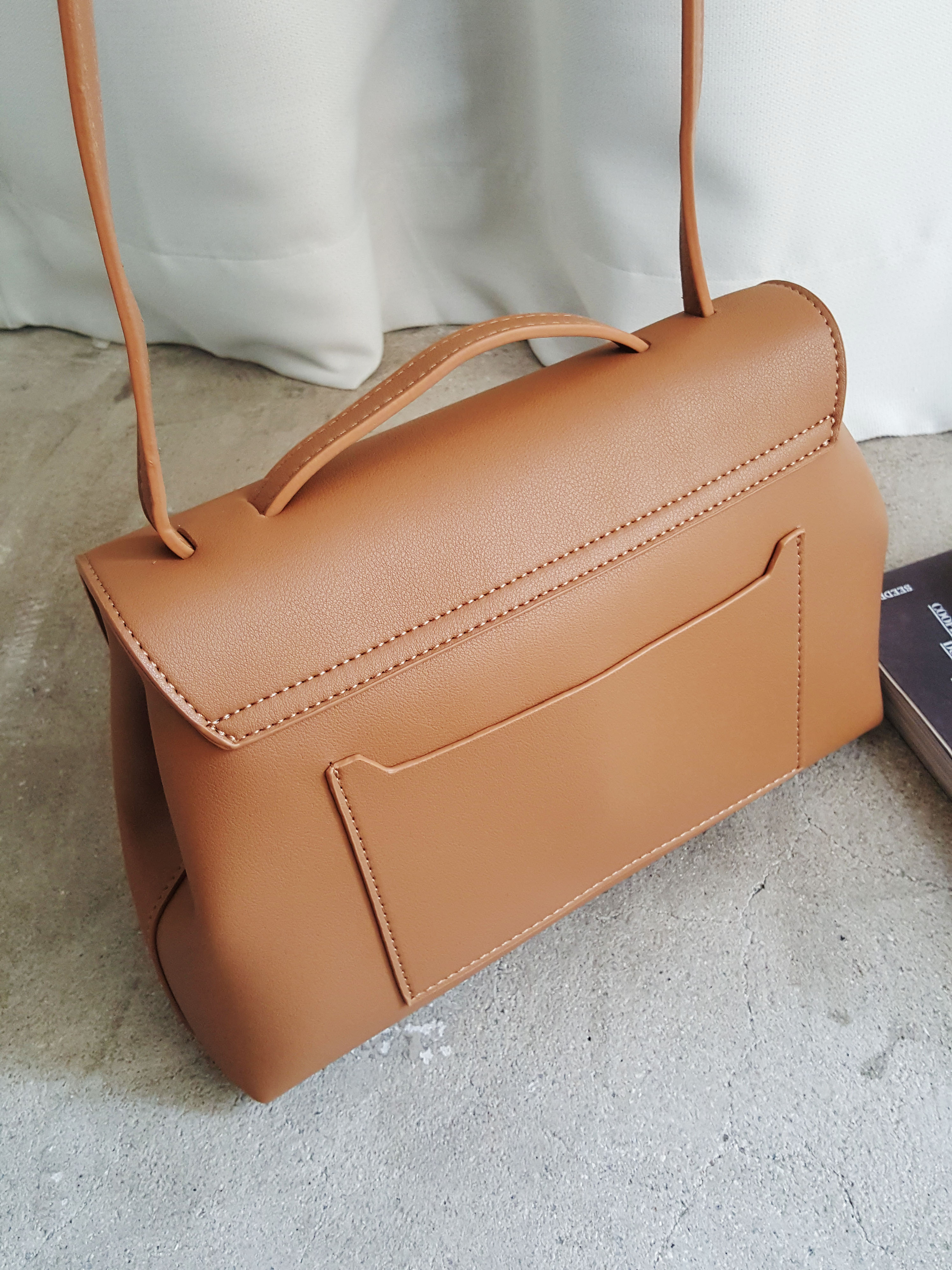 <b><p>Bredy modern look cozy outfit Tay's fashion</p></b><b><p>ブレディモダンルックコーディネート外出で、今日のファッション30代の女性カジュアルレザーバッグユニー</p></b><br /><br /><p align='center'>