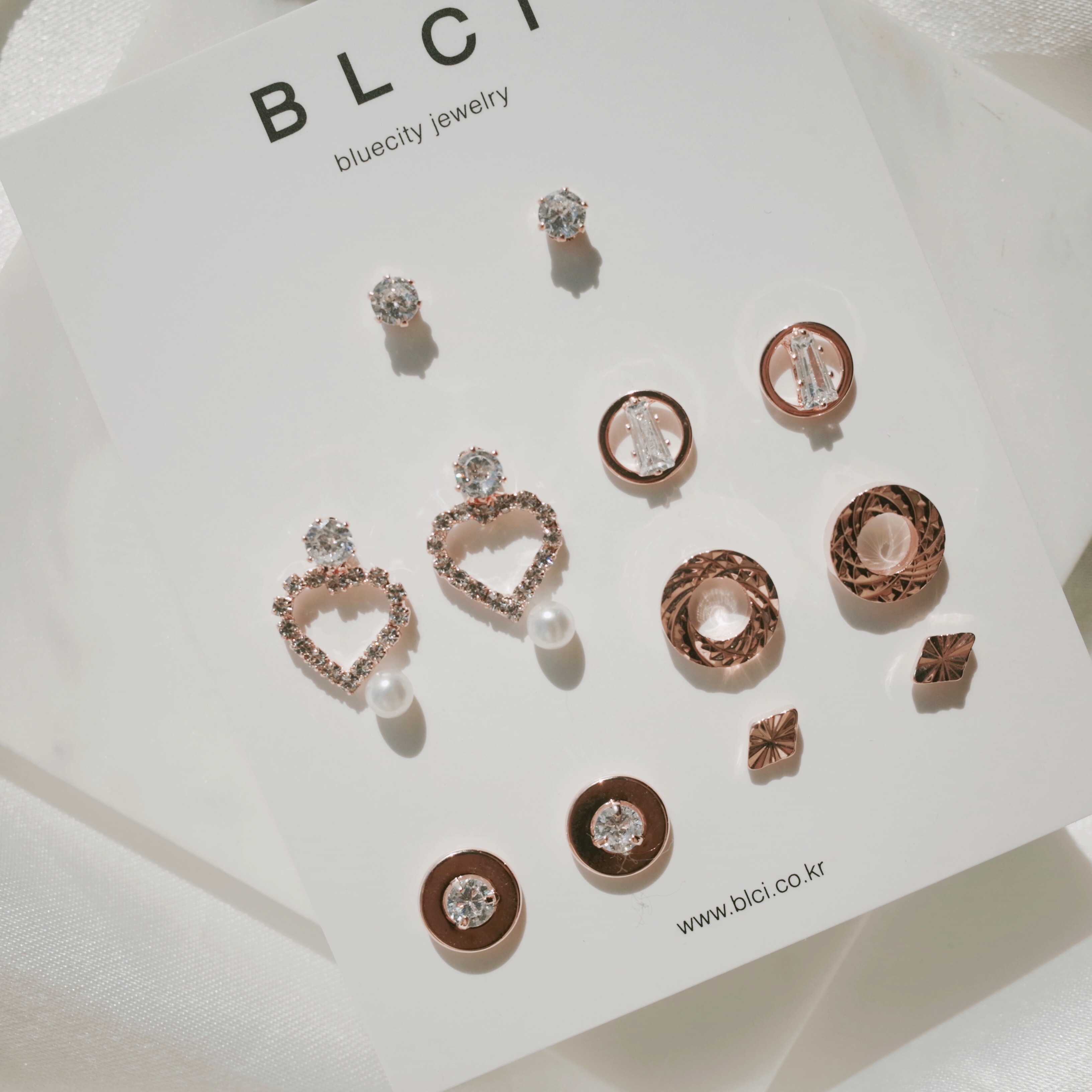 <b><p>Rose Gold High quality 14pcs one week earring</p></b><b><p>ローズゴールド 高クオリティ 14個 一週間 セット イヤリング デイリー 3種</p></b><br /><br /><p align='center'>