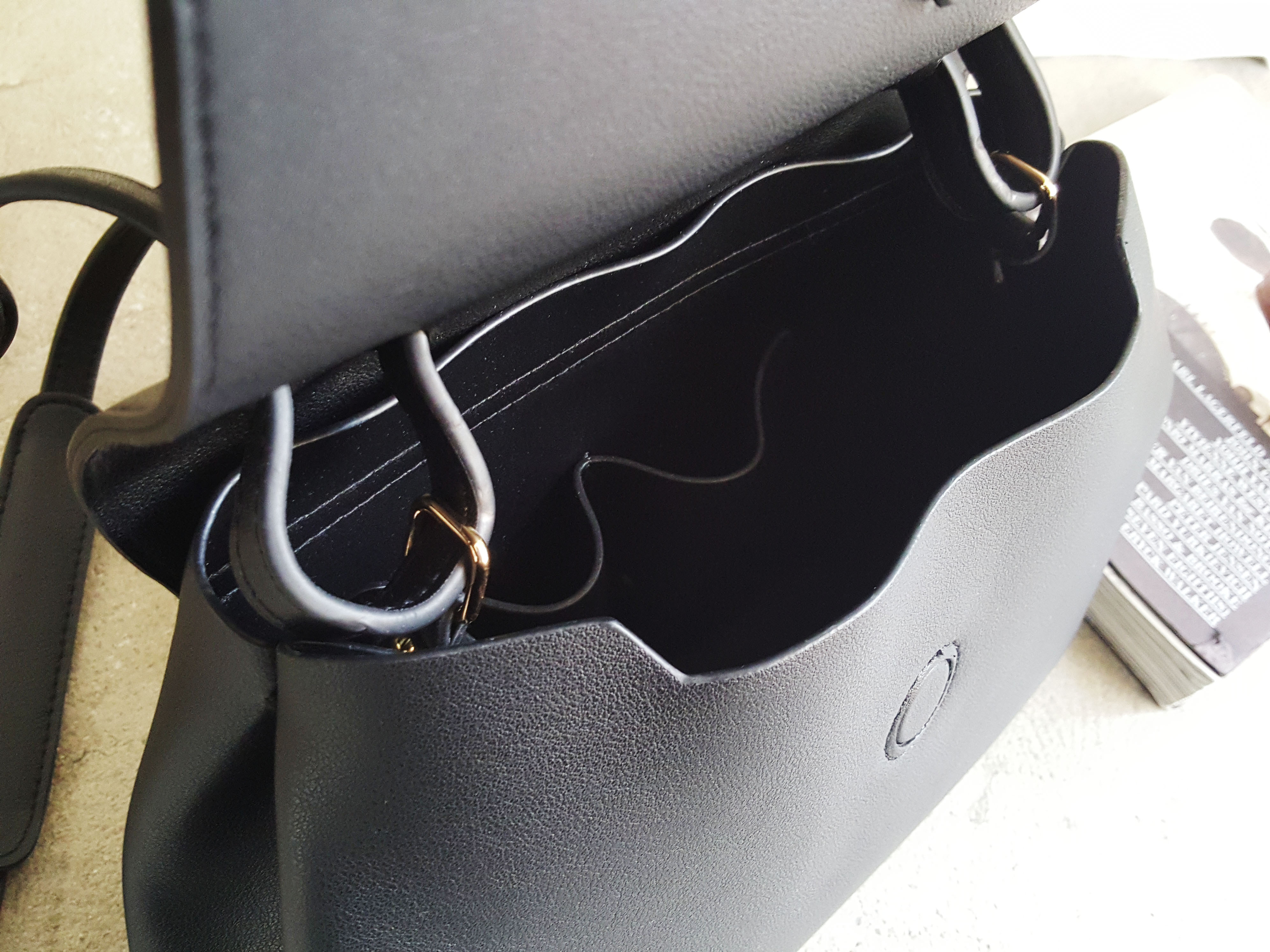 <b><p>Bredy modern look cozy outfit Tay's fashion</p></b><b><p>ブレディモダンルックコーディネート外出で、今日のファッション30代の女性カジュアルレザーバッグユニー</p></b><br /><br /><p align='center'>