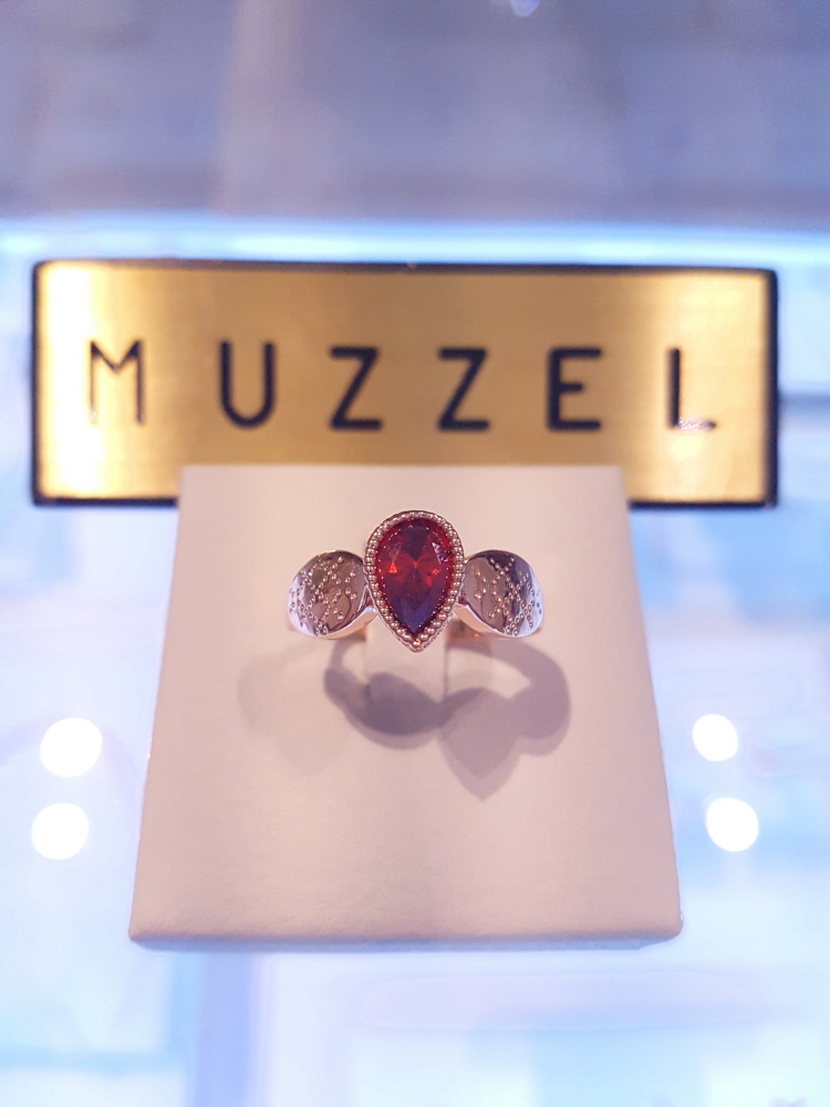 <b><p>Musel zz water drop gmanium ring omgr0563</p></b><b><p>ミュジェル ムゼル 水滴 ゲルマニウム リング omgr0563 健康 ギフトとして良い</p></b><br /><br /><p align='center'>