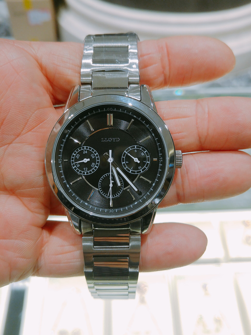 <b><p>Lloyd black dial met couple LL2G15201 1M1</p></b><b><p>ロイド ブラック ダイヤル メタル カップル 時計 LL2G15201 1M1 女性</p></b><br /><br /><p align='center'>