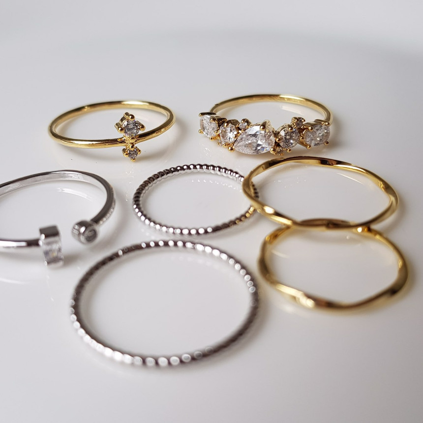 <b><p>Calling cubic gold Silver 7 set Stysh look</p></b><b><p>コーリングキュービック ゴールドシルバー 7 セット スタイリッシュル ユニーク</p></b><br /><br /><p align='center'>