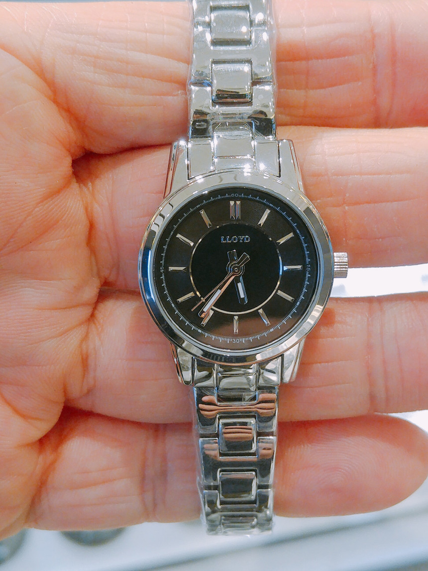 <b><p>Lloyd black dial met couple LL2G15201 1M1</p></b><b><p>ロイド ブラック ダイヤル メタル カップル 時計 LL2G15201 1M1 女性</p></b><br /><br /><p align='center'>