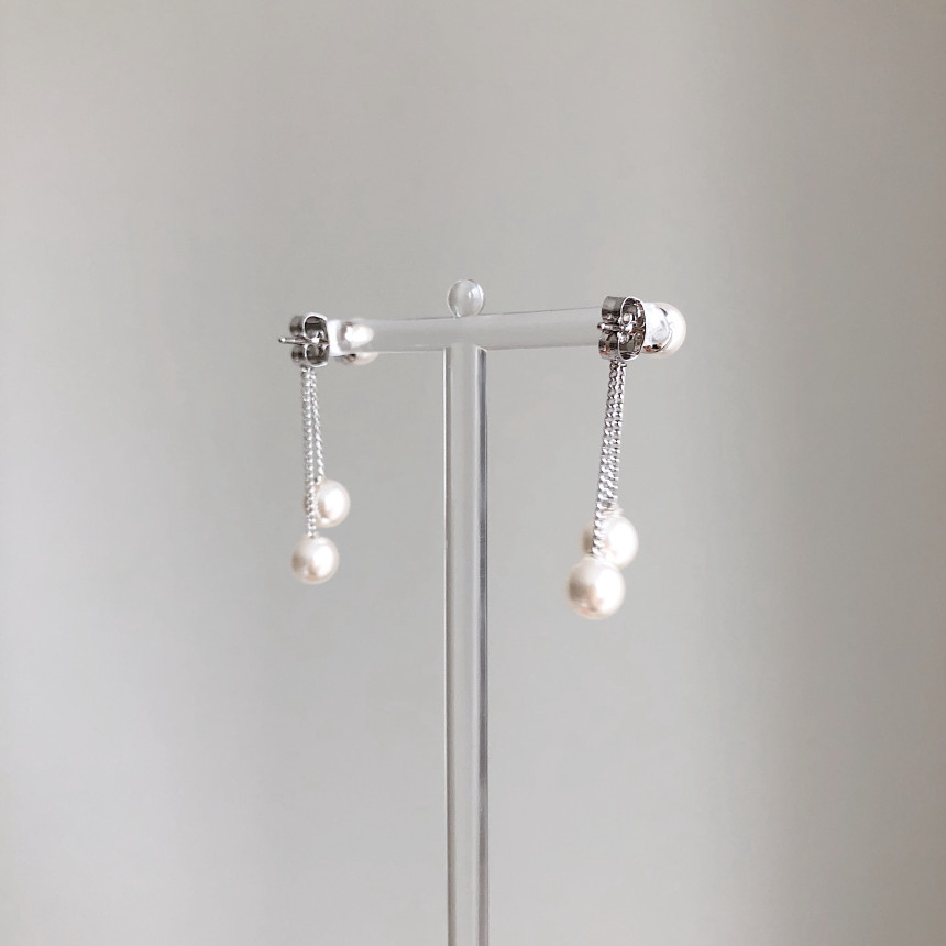 <b><p>Mourning Drop Pearl Ers Bold silver 925 Gift</p></b><b><p>無排 トゥ滴 真珠のイヤリング ボールド シルバー ドロップ 925 ギフト</p></b><br /><br /><p align='center'>