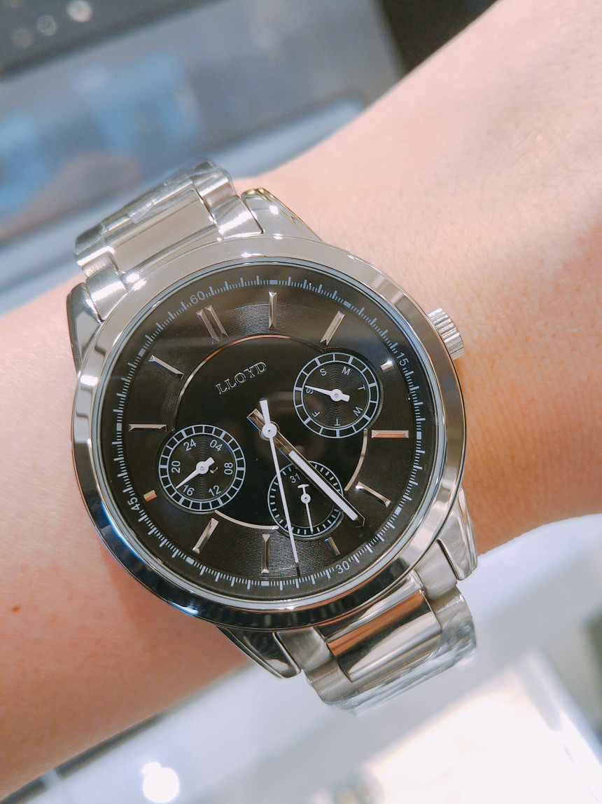 <b><p>Lloyd black dial met couple LL2G15201 1M1</p></b><b><p>ロイド ブラック ダイヤル メタル カップル 時計 LL2G15201 1M1 女性</p></b><br /><br /><p align='center'>