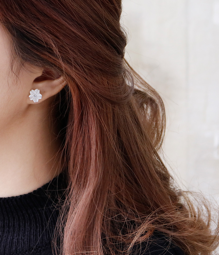 <b><p>Cheung Soon Daily 4p Surge Steel earri titanium</p></b><b><p>清純デイリー4p 書かれているカールスチール イヤリング チタン シンプルな 女性らしい</p></b><br /><br /><p align='center'>