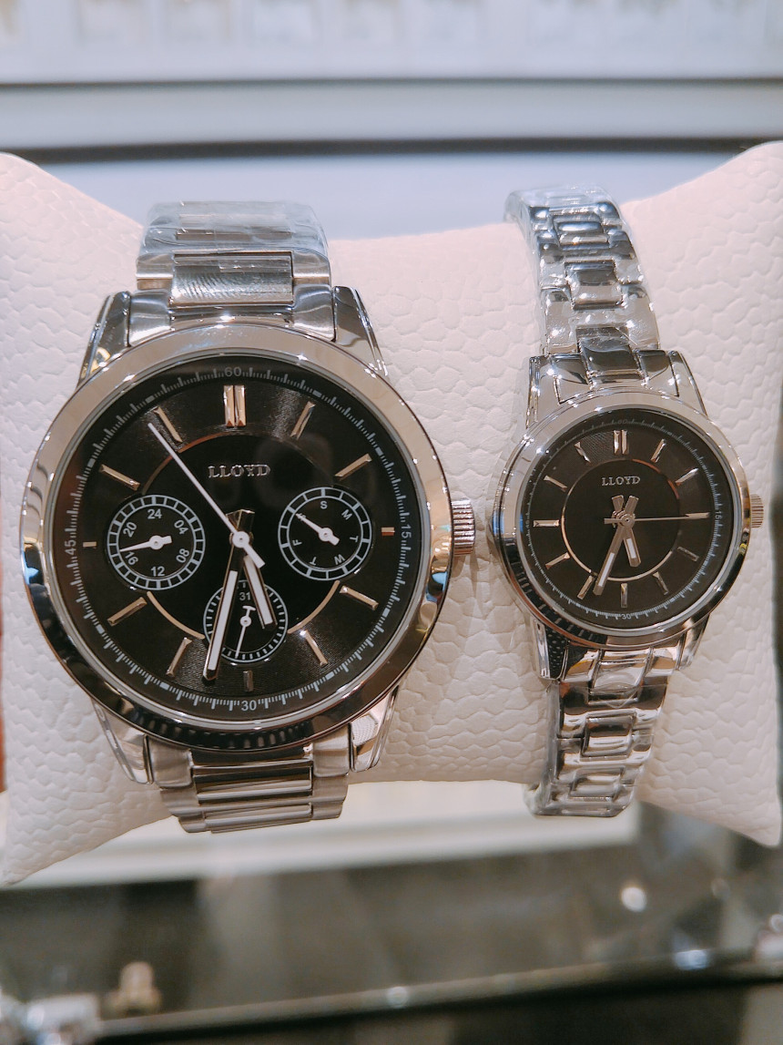 <b><p>Lloyd black dial met couple LL2G15201 1M1</p></b><b><p>ロイド ブラック ダイヤル メタル カップル 時計 LL2G15201 1M1 女性</p></b><br /><br /><p align='center'>