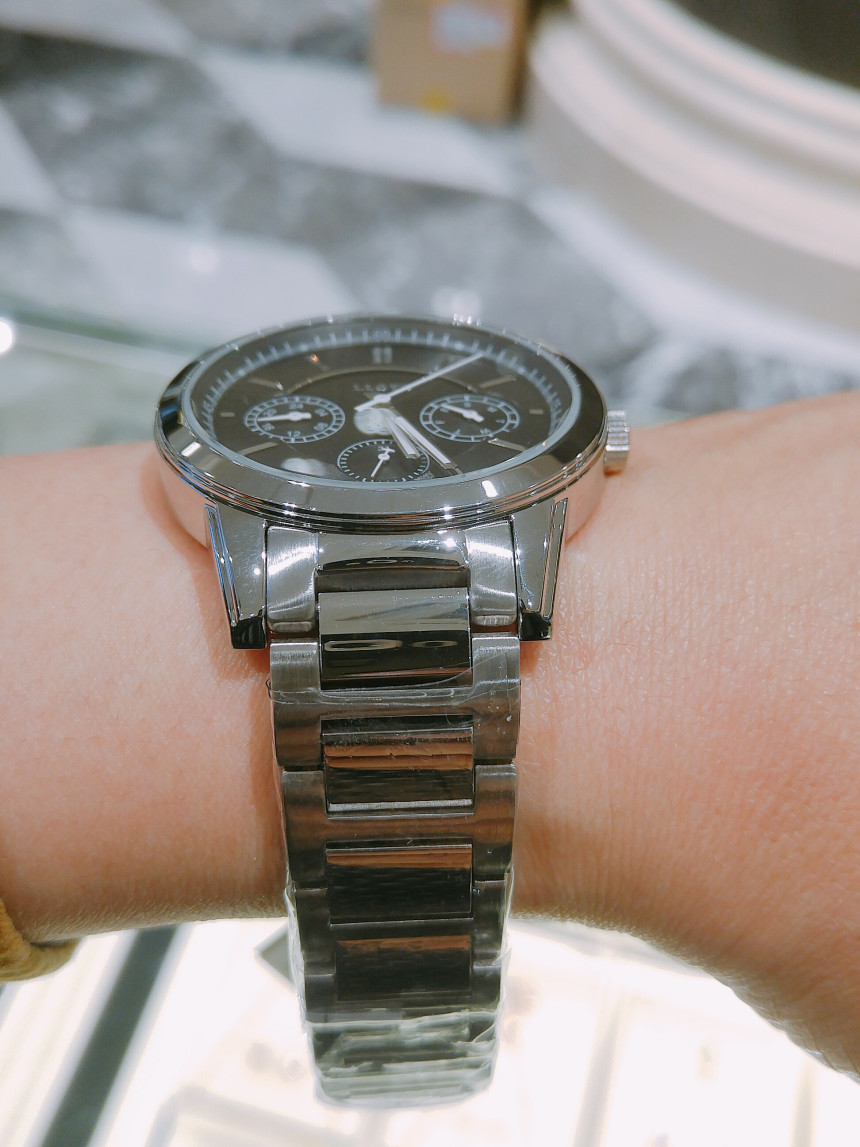 <b><p>Lloyd black dial met couple LL2G15201 1M1</p></b><b><p>ロイド ブラック ダイヤル メタル カップル 時計 LL2G15201 1M1 女性</p></b><br /><br /><p align='center'>