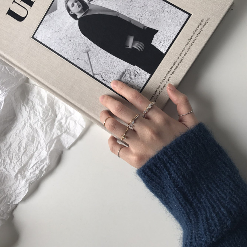 <b><p>Calling cubic gold Silver 7 set Stysh look</p></b><b><p>コーリングキュービック ゴールドシルバー 7 セット スタイリッシュル ユニーク</p></b><br /><br /><p align='center'>