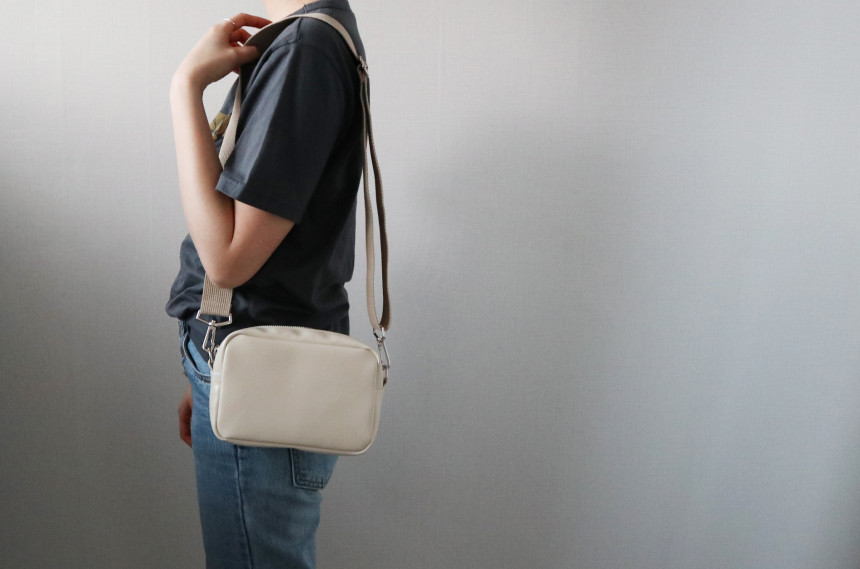 <b><p>Zipper Square Mini Bag Stuffed Items Evyday</p></b><b><p>ジッパー正方形ミニバック萌えアイテム日常のファッションスタイリッシュなフレンチヴィンテージ20代の女</p></b><br /><br /><p align='center'>