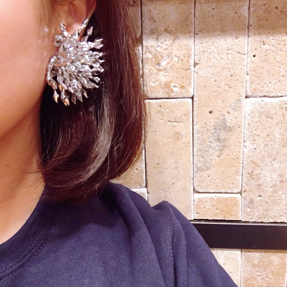 <b><p>Biz flower Kim Hee Sun, Na Yog st earrings</p></b><b><p>ビーズ フラワー キム・ヒソン、 ナヨンstピアス グィチ可能 ボールド 即日発送</p></b><br /><br /><p align='center'>