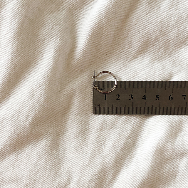 <b><p>Jubley simp earring titanium vge Silver pot</p></b><b><p>ユムアセンブリ シンプル イヤリング チタン ヴィンテージ シルバー ポイント 流行</p></b><br /><br /><p align='center'>