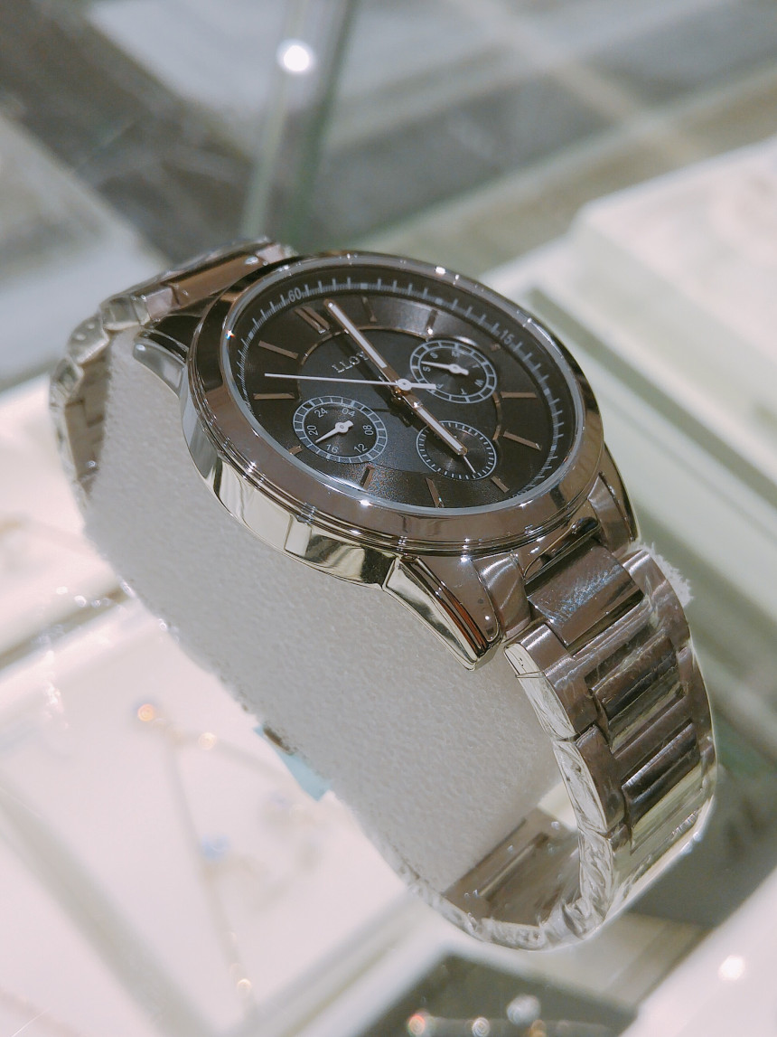 <b><p>Lloyd black dial met couple LL2G15201 1M1</p></b><b><p>ロイド ブラック ダイヤル メタル カップル 時計 LL2G15201 1M1 女性</p></b><br /><br /><p align='center'>