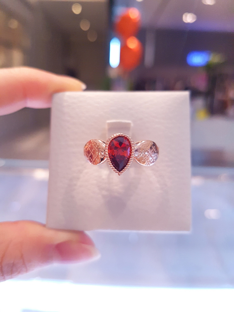 <b><p>Musel zz water drop gmanium ring omgr0563</p></b><b><p>ミュジェル ムゼル 水滴 ゲルマニウム リング omgr0563 健康 ギフトとして良い</p></b><br /><br /><p align='center'>