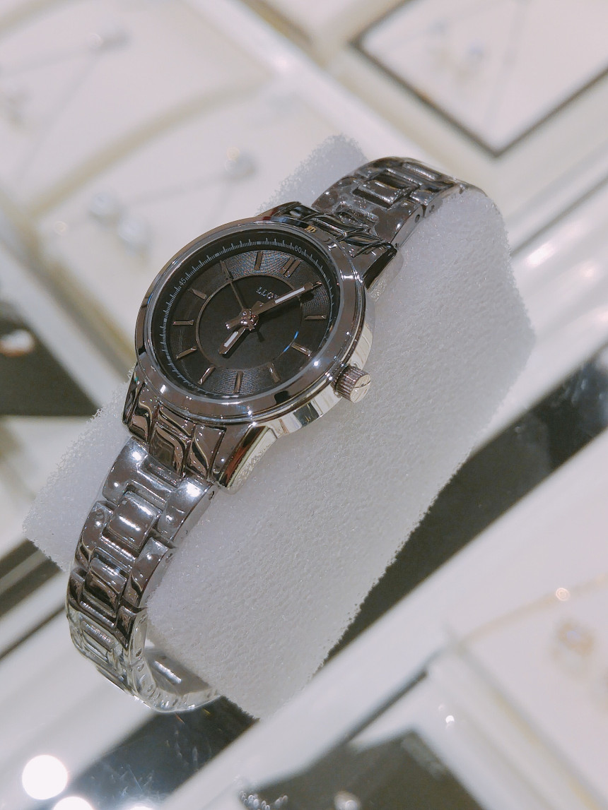 <b><p>Lloyd black dial met couple LL2G15201 1M1</p></b><b><p>ロイド ブラック ダイヤル メタル カップル 時計 LL2G15201 1M1 女性</p></b><br /><br /><p align='center'>