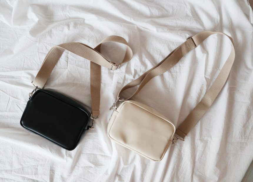 <b><p>Zipper Square Mini Bag Stuffed Items Evyday</p></b><b><p>ジッパー正方形ミニバック萌えアイテム日常のファッションスタイリッシュなフレンチヴィンテージ20代の女</p></b><br /><br /><p align='center'>