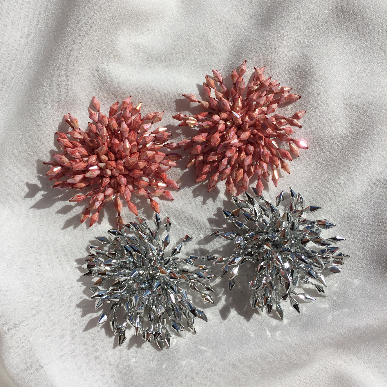 <b><p>Biz flower Kim Hee Sun, Na Yog st earrings</p></b><b><p>ビーズ フラワー キム・ヒソン、 ナヨンstピアス グィチ可能 ボールド 即日発送</p></b><br /><br /><p align='center'>