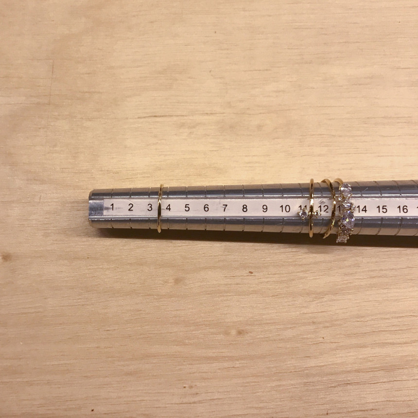 <b><p>Calling cubic gold Silver 7 set Stysh look</p></b><b><p>コーリングキュービック ゴールドシルバー 7 セット スタイリッシュル ユニーク</p></b><br /><br /><p align='center'>