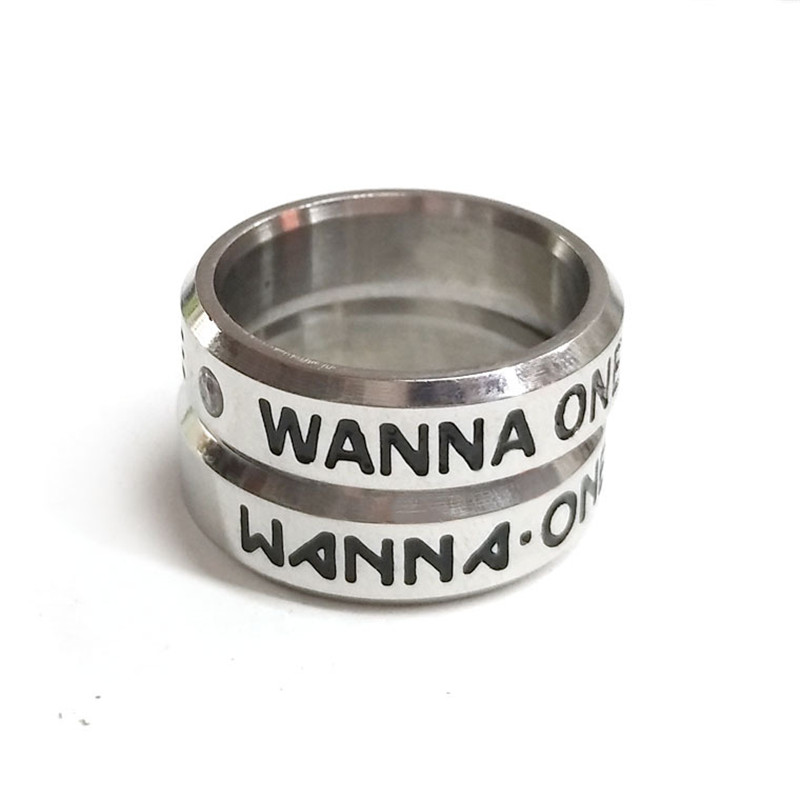 <b><p>Warner Goodies initial Surge ste</p></b><b><p>ワーナーウォン グッズ イニシャル 書かれているカール スチ リング</p></b><br /><br /><p align='center'>