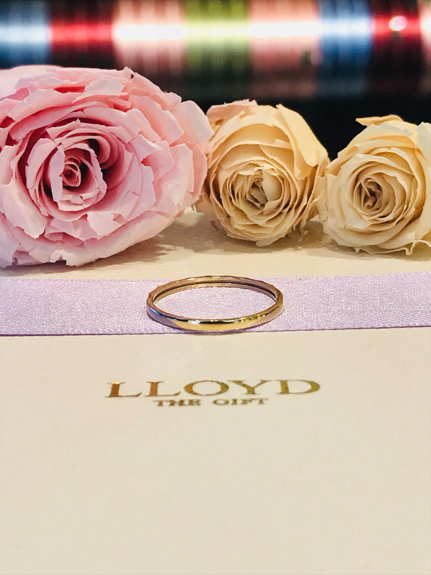 <b><p>Lloyd Triangular cutti Thread LRS16056G Twenes</p></b><b><p>ロイド 三角カット 糸リング LRS16056G 20代の女性 記念日 ガールフレンド</p></b><br /><br /><p align='center'>