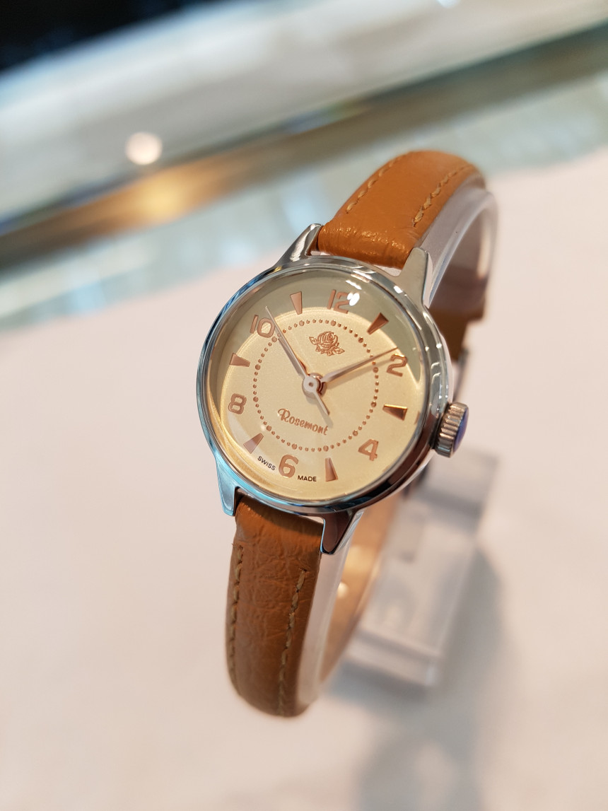 <b><p>Gallery Auck Rose Mong Women's Leath Wch</p></b><b><p>ギャラリーオクロック ローズモン女性レザー腕時計 RS＃1-06 スタイリッシュル</p></b><br /><br /><p align='center'>