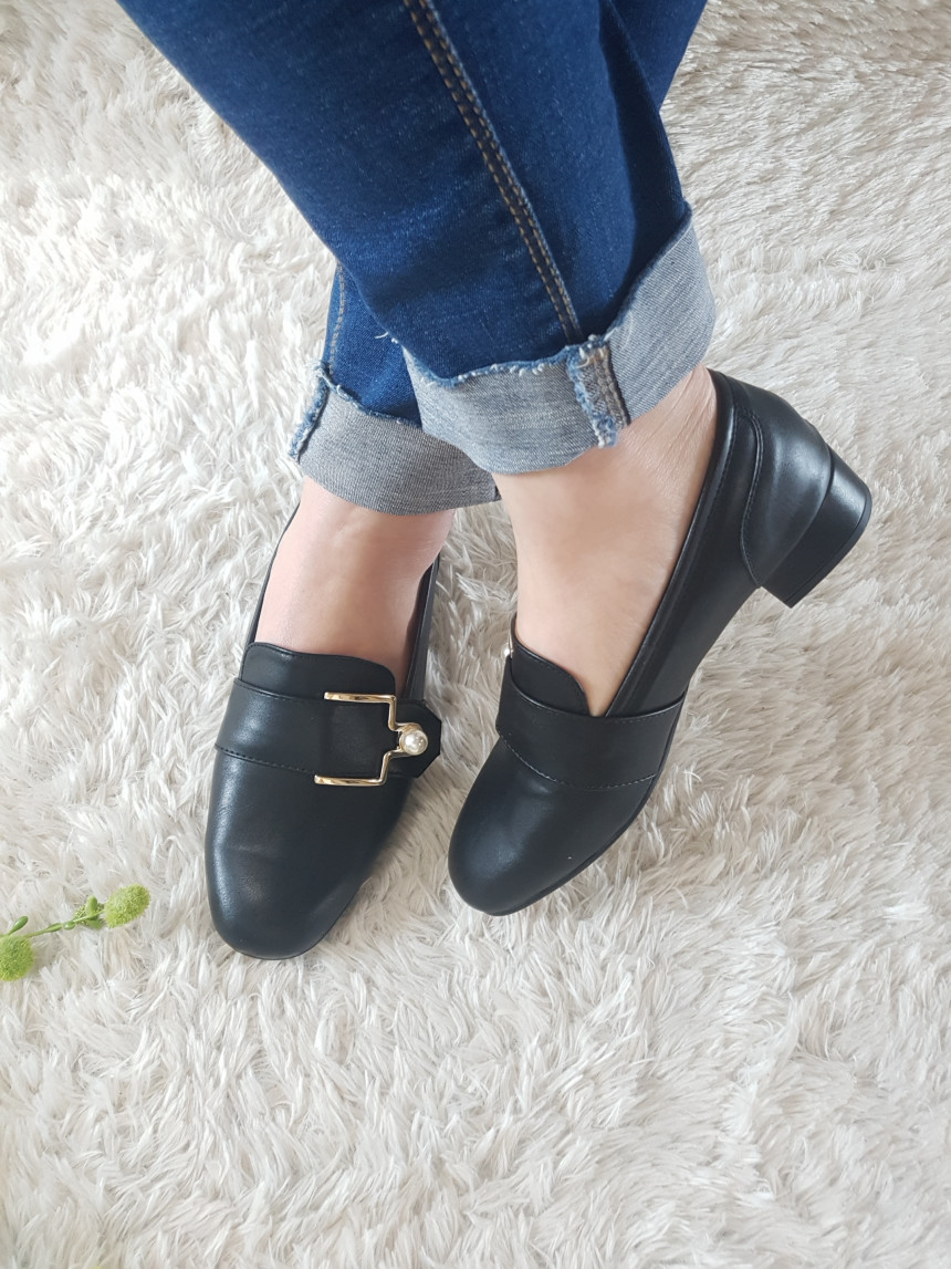 <b><p>Korean Prl gold buckle loafers ma Shoes Midd</p></b><b><p>韓国語 真珠 ゴールド バックル ローファー 女性 靴 ミドルヒ モダン 装飾</p></b><br /><br /><p align='center'>
