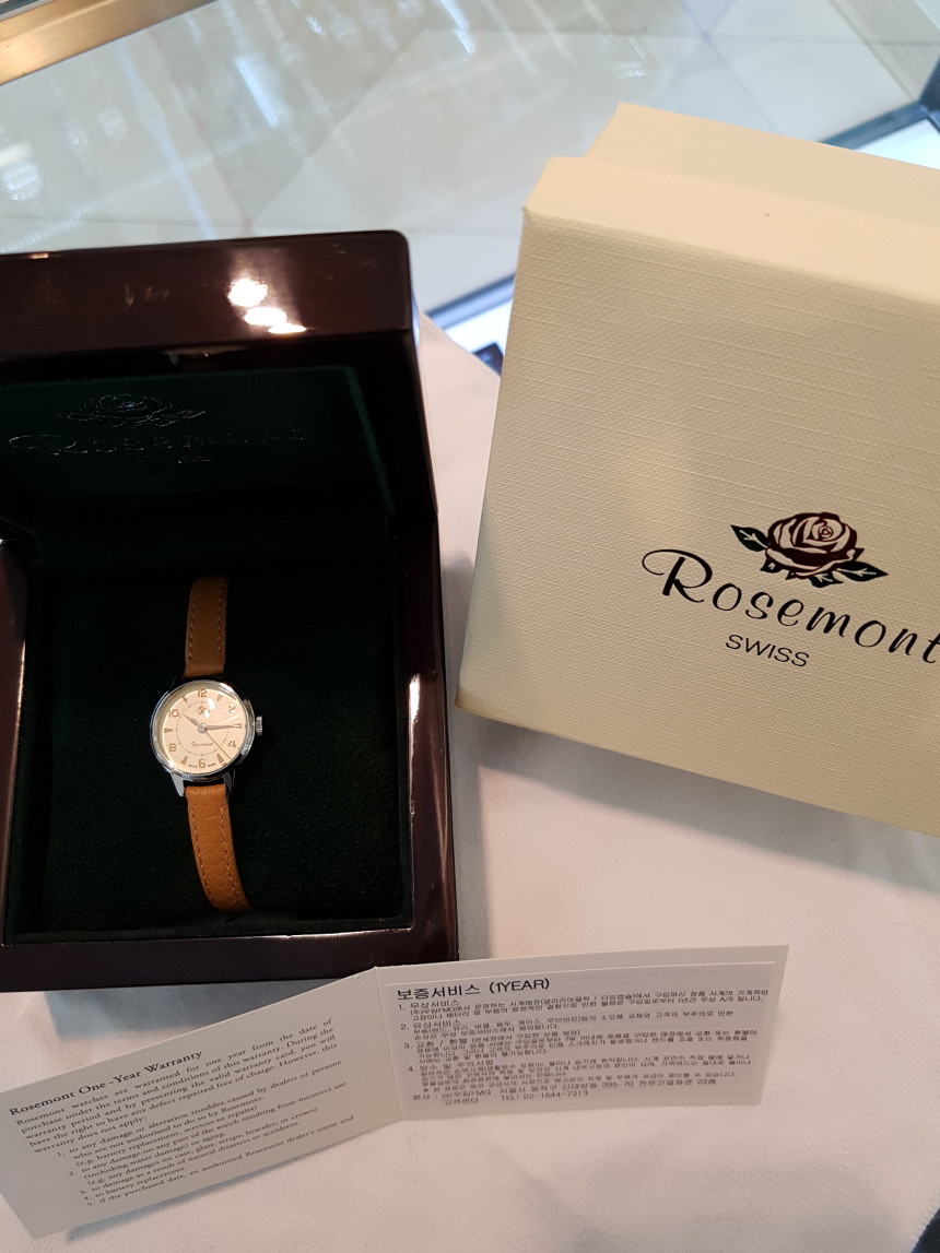 <b><p>Gallery Auck Rose Mong Women's Leath Wch</p></b><b><p>ギャラリーオクロック ローズモン女性レザー腕時計 RS＃1-06 スタイリッシュル</p></b><br /><br /><p align='center'>