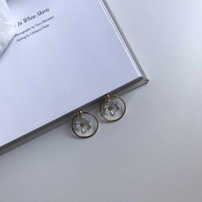 <b><p>REMONY flower Drop Earrings Lovely item Refrh</p></b><b><p>レモニー フラワー ドロップイヤリング ラブリーアイテム さわやかなコーディネート</p></b><br /><br /><p align='center'>