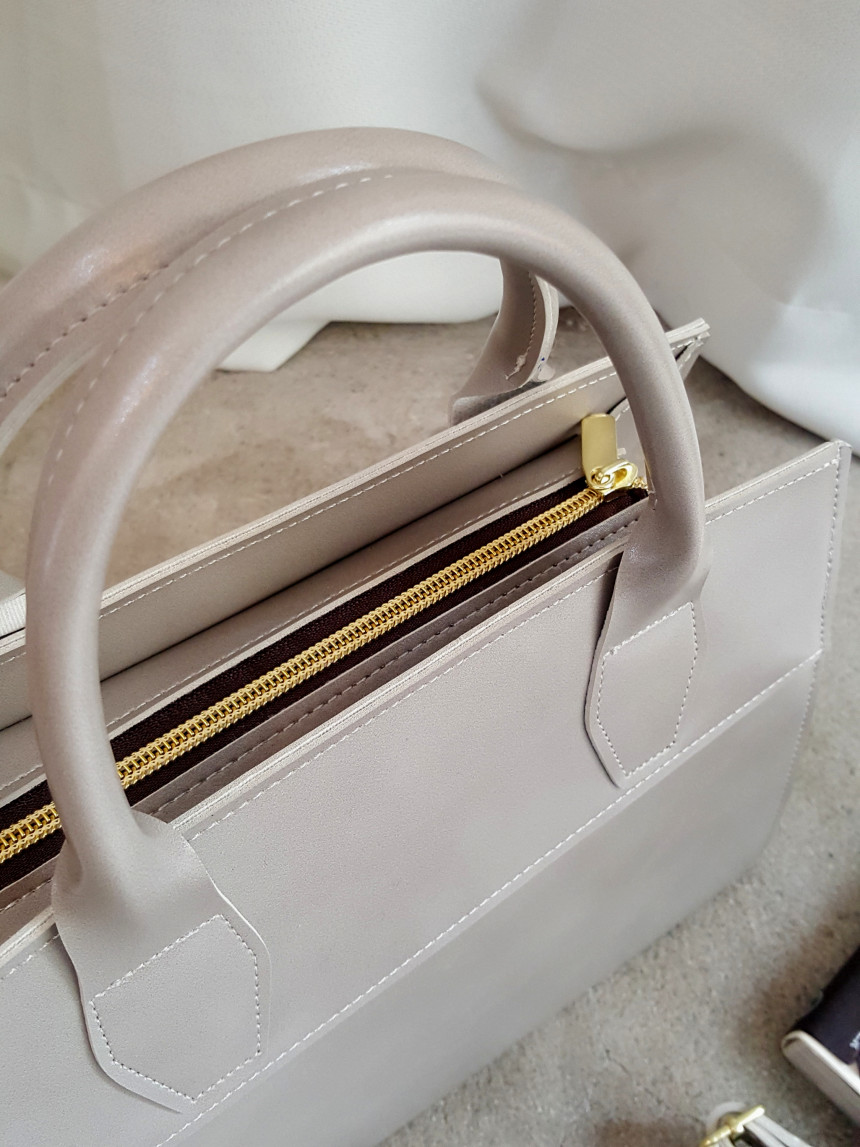 <b><p>Mosquito kelia bag</p></b><b><p>無排カルリアバック</p></b><br /><br /><p align='center'>